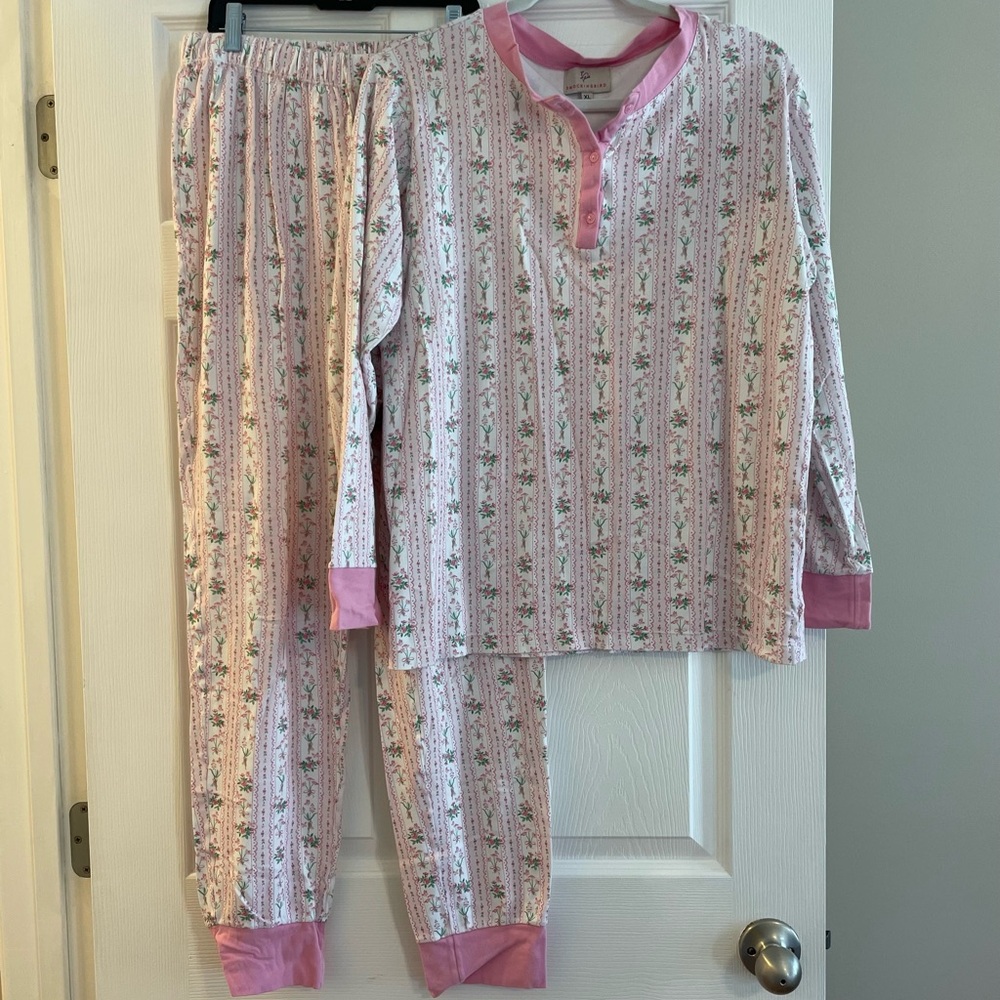 Women's Floral Pink Pajama Set